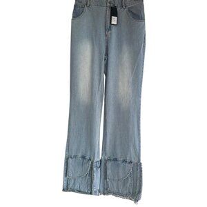 NWT Athina Womens Pocket Hem Cargo Jeans Sz M Light Wash Straight Baggy
